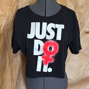 Nike Crop Top